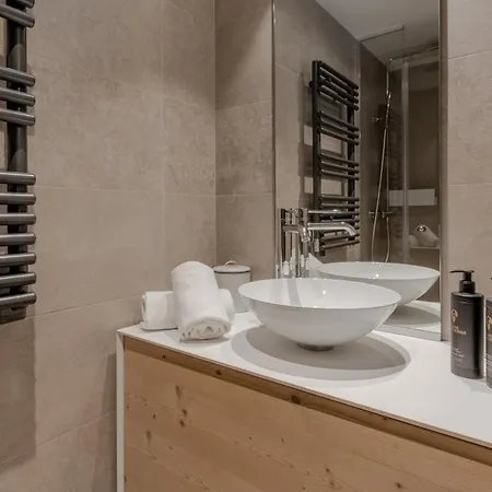 Kara Gypaete - Charme - Proche Village Apartamento Megève
